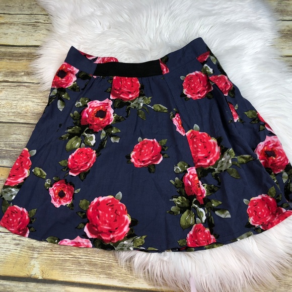 Pins and Needles Urban Outfitters Floral Skirt L - Picture 5 of 8